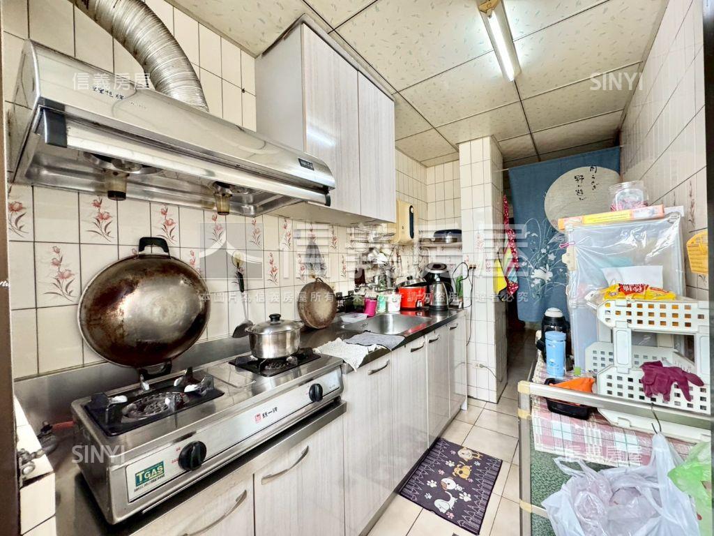 專任東區綠意盎然大三房房屋室內格局與周邊環境