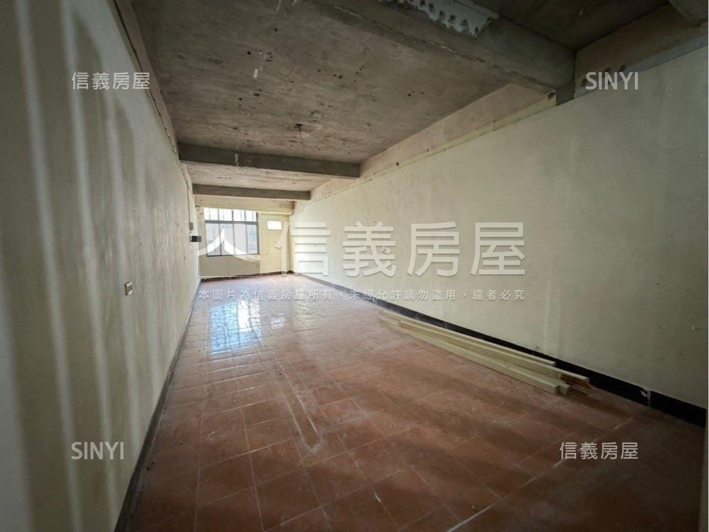 瑞隆正路近輕軌醒目金店房屋室內格局與周邊環境