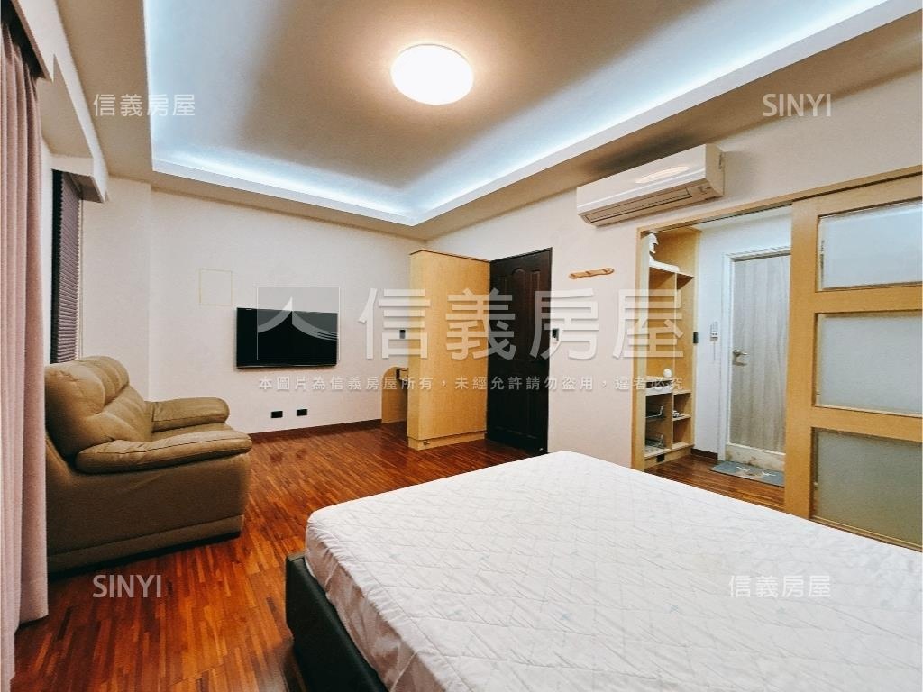 雙鐵共構震後別墅房屋室內格局與周邊環境