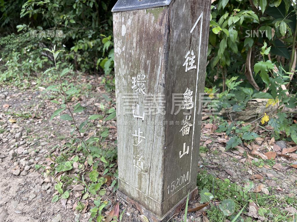路過咖啡棧－燦爛山雲風景房屋室內格局與周邊環境