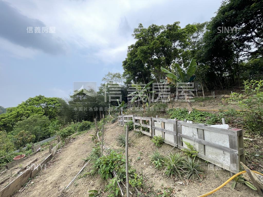 路過咖啡棧－燦爛山雲風景房屋室內格局與周邊環境