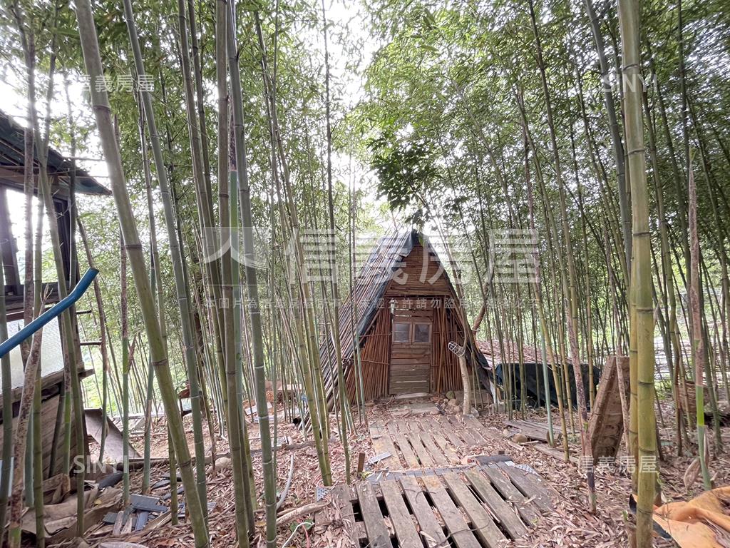 路過咖啡棧－燦爛山雲風景房屋室內格局與周邊環境