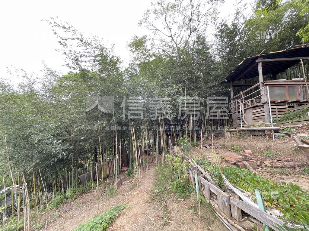 路過咖啡棧－燦爛山雲風景房屋室內格局與周邊環境
