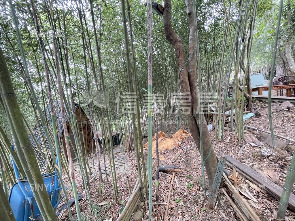 路過咖啡棧－燦爛山雲風景房屋室內格局與周邊環境