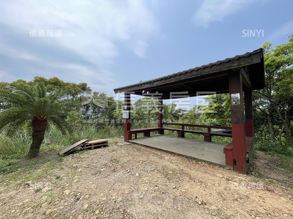 路過咖啡棧－燦爛山雲風景房屋室內格局與周邊環境