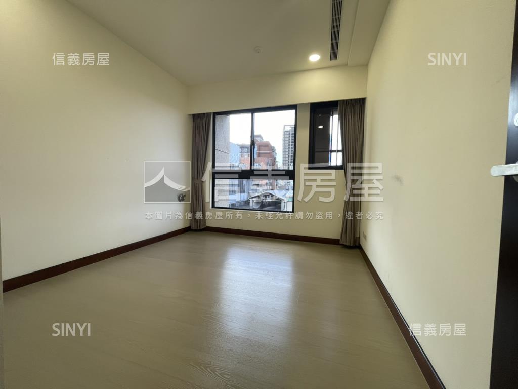 石牌天寬四房車位房屋室內格局與周邊環境