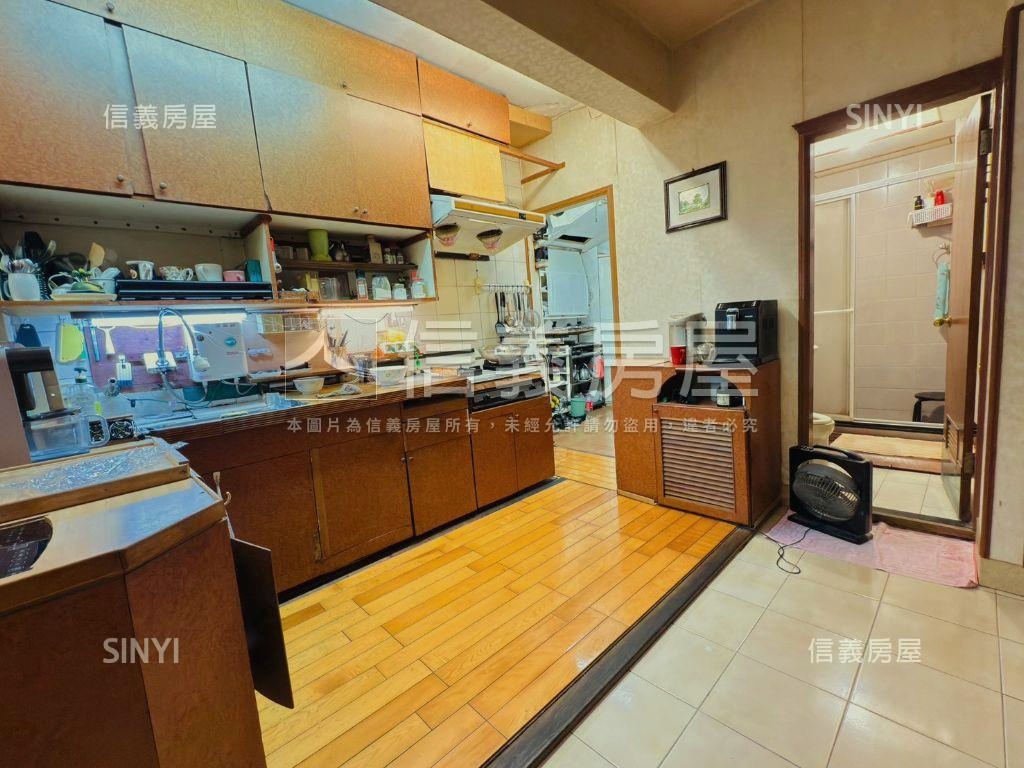 四號公園，稀有大空間一樓房屋室內格局與周邊環境