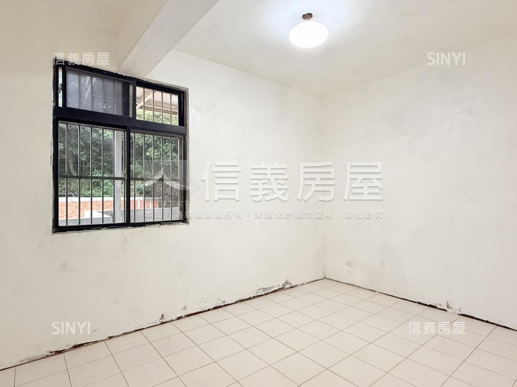 龜山明德路邊間透天房屋室內格局與周邊環境