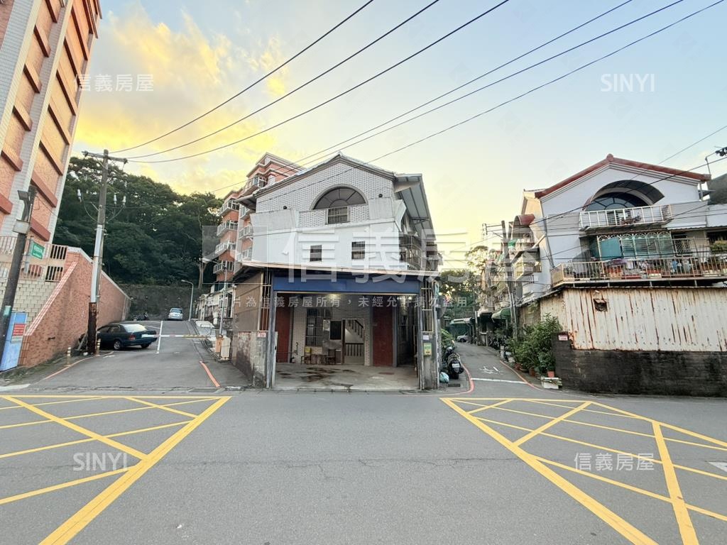 龜山明德路邊間透天房屋室內格局與周邊環境