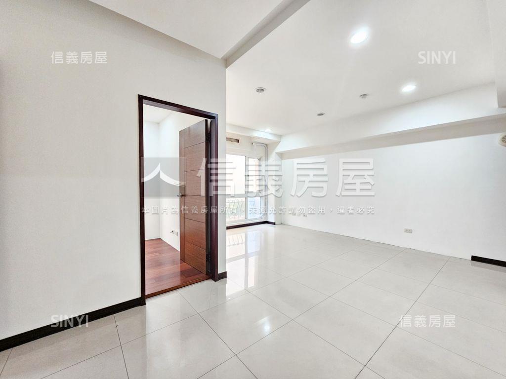 法國香榭●雙面採光３房房屋室內格局與周邊環境