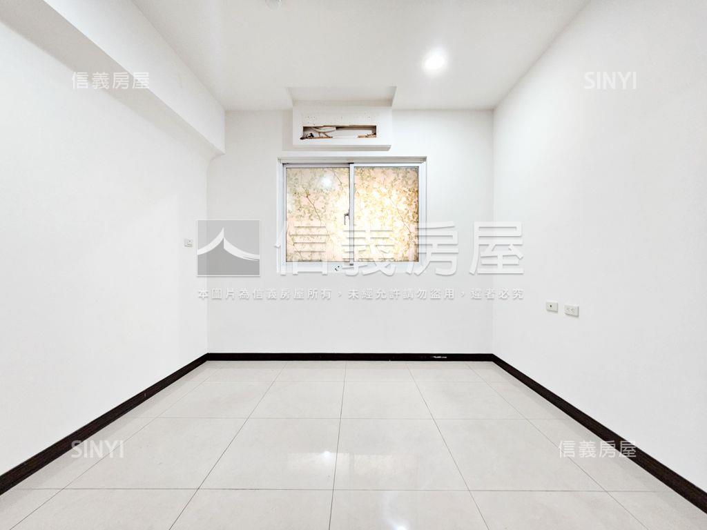 法國香榭●雙面採光３房房屋室內格局與周邊環境