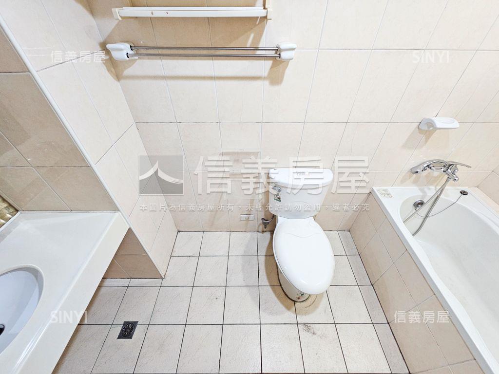 法國香榭●雙面採光３房房屋室內格局與周邊環境