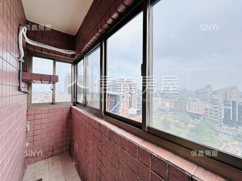 龍之鄉精美景觀三房房屋室內格局與周邊環境