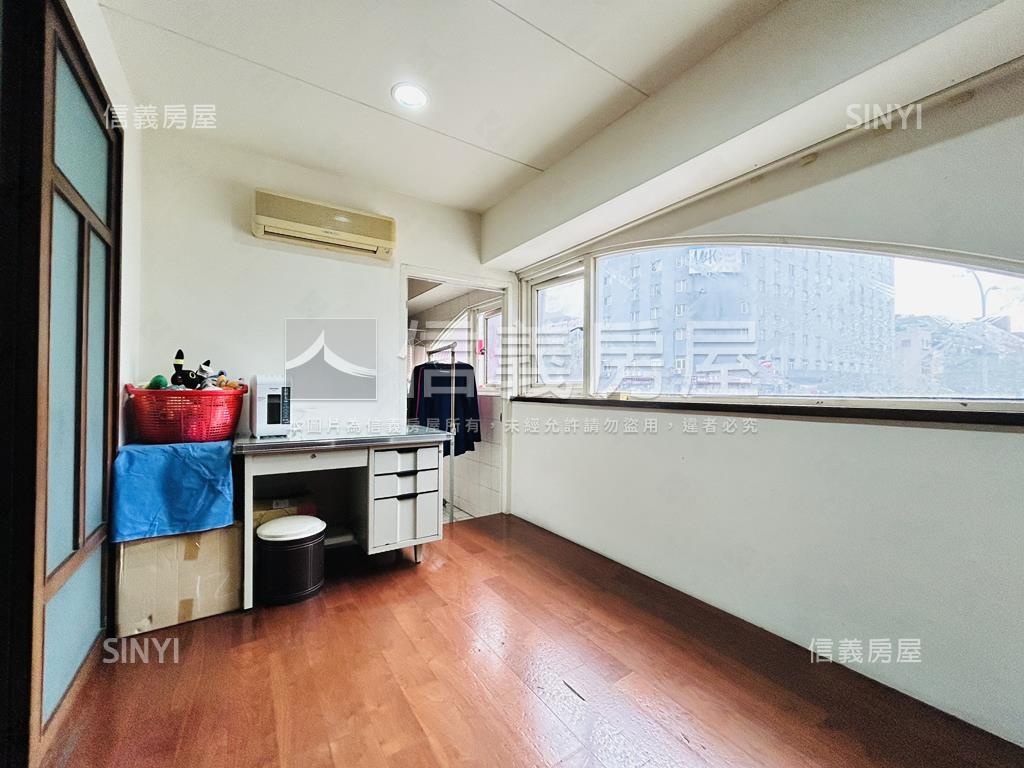 羅馬宮廷房屋室內格局與周邊環境