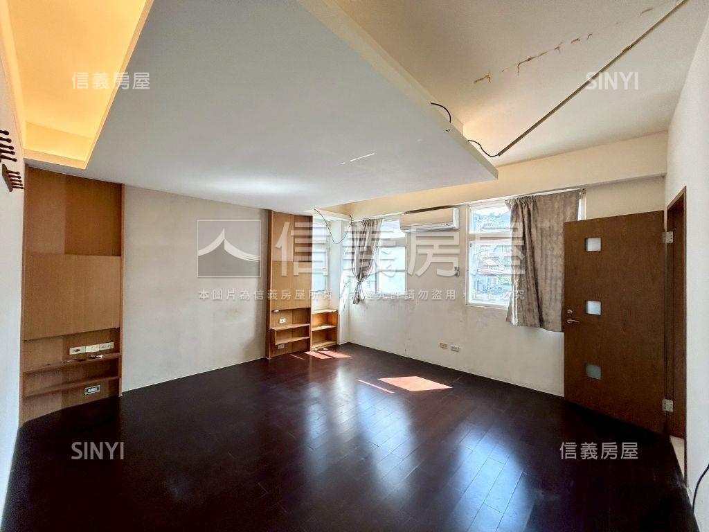 近園區美式別墅獨棟透天房屋室內格局與周邊環境