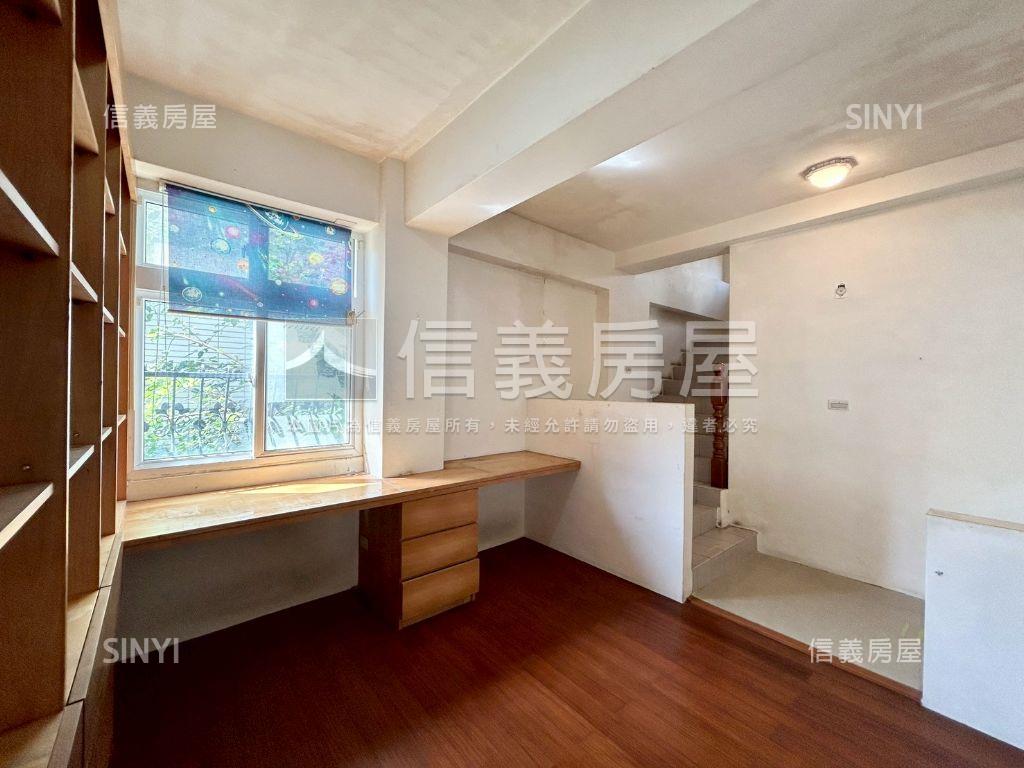 近園區美式別墅獨棟透天房屋室內格局與周邊環境