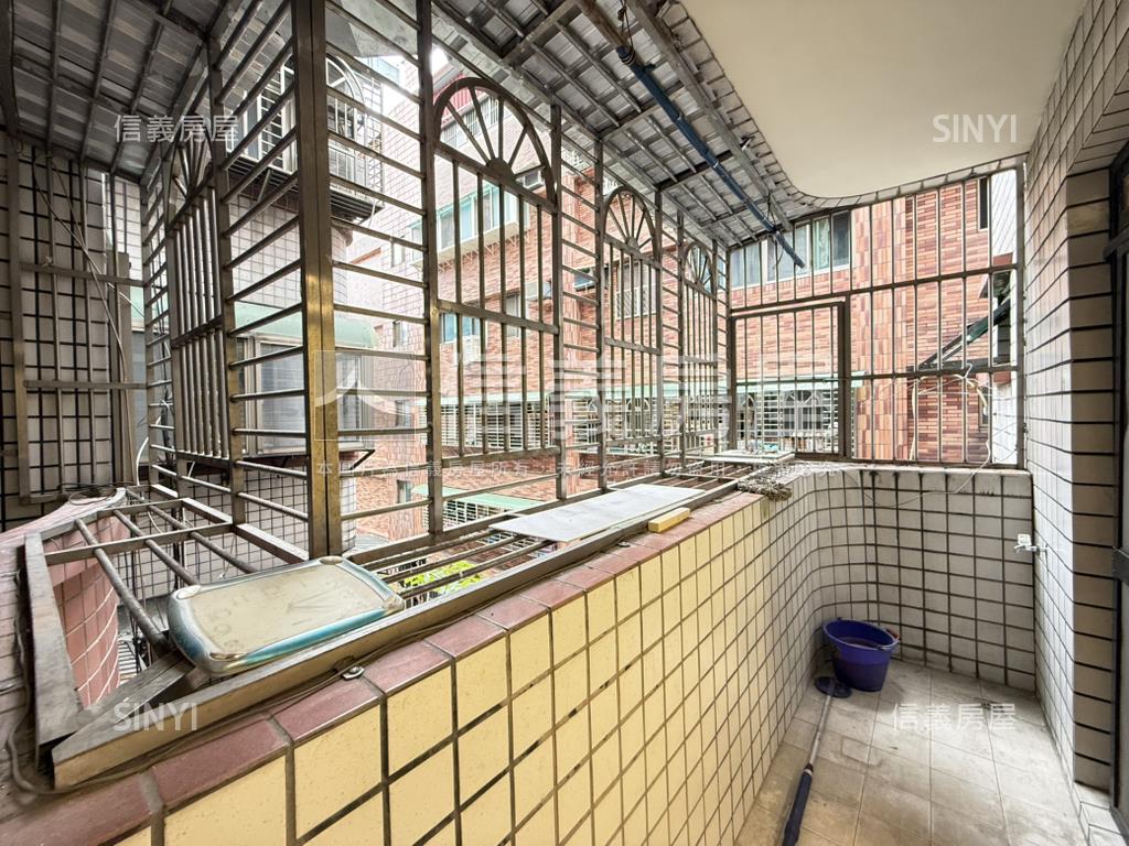 專任長安四房公寓房屋室內格局與周邊環境