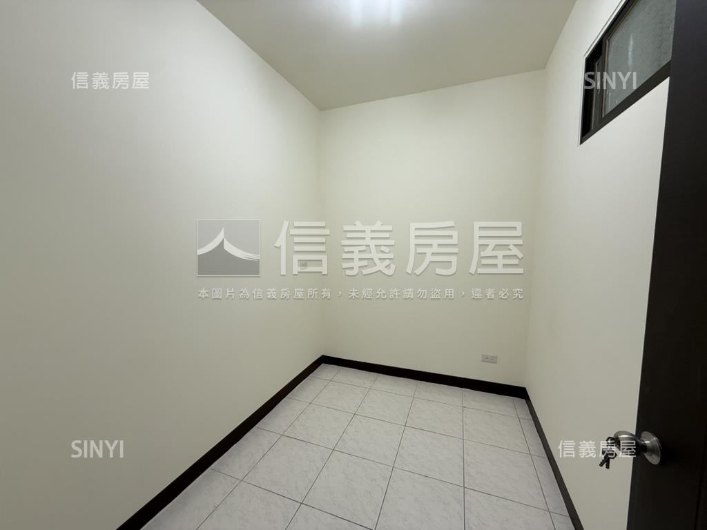 專任長安四房公寓房屋室內格局與周邊環境