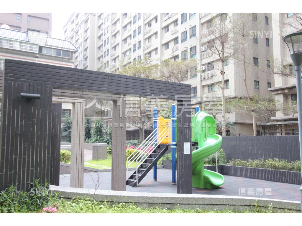 珍品★未來捷運黃金店面房屋室內格局與周邊環境