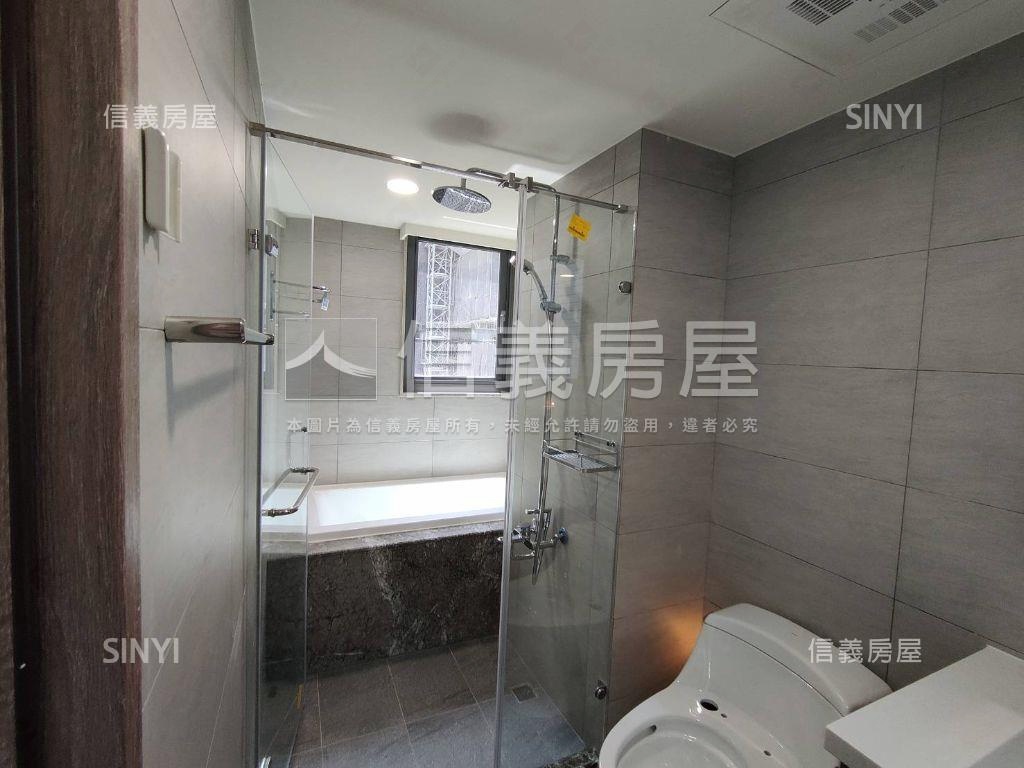 ６９６２三房雙平車房屋室內格局與周邊環境