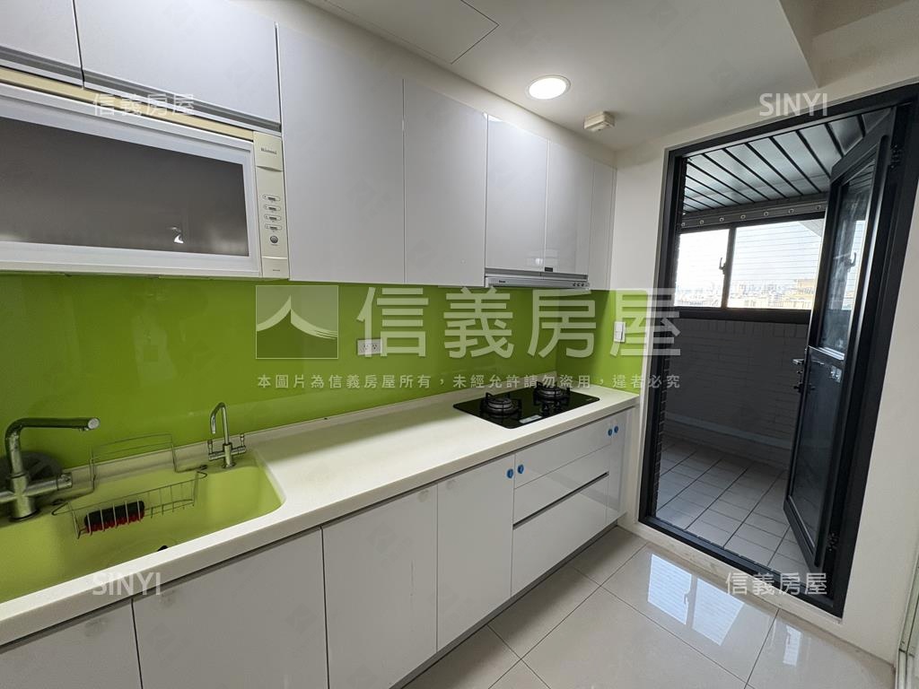 聚悅方庭三房平面車位房屋室內格局與周邊環境