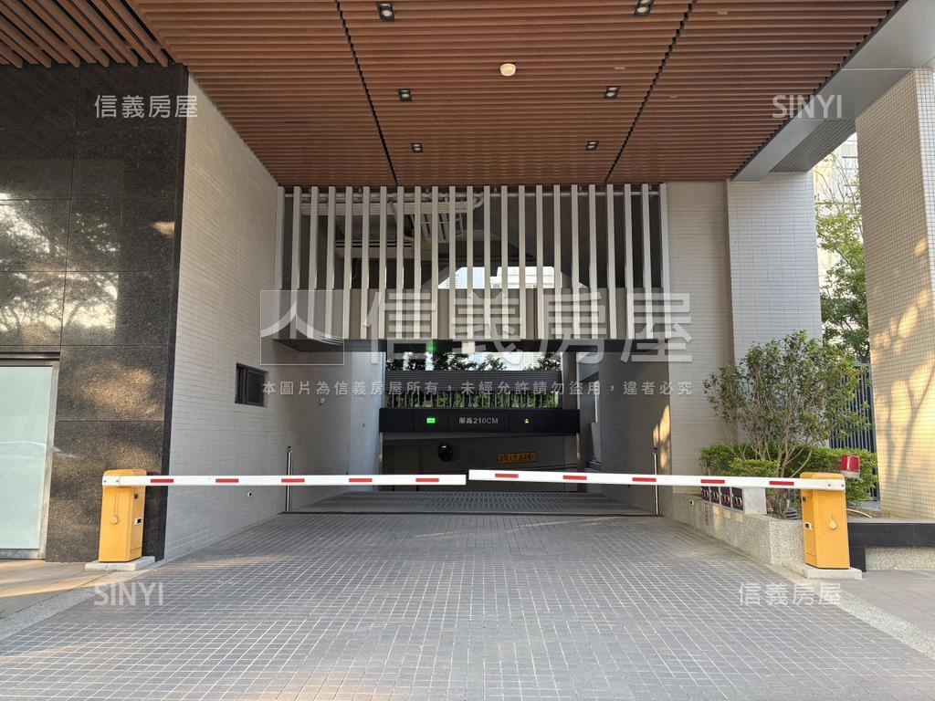 聚悅方庭三房平面車位房屋室內格局與周邊環境