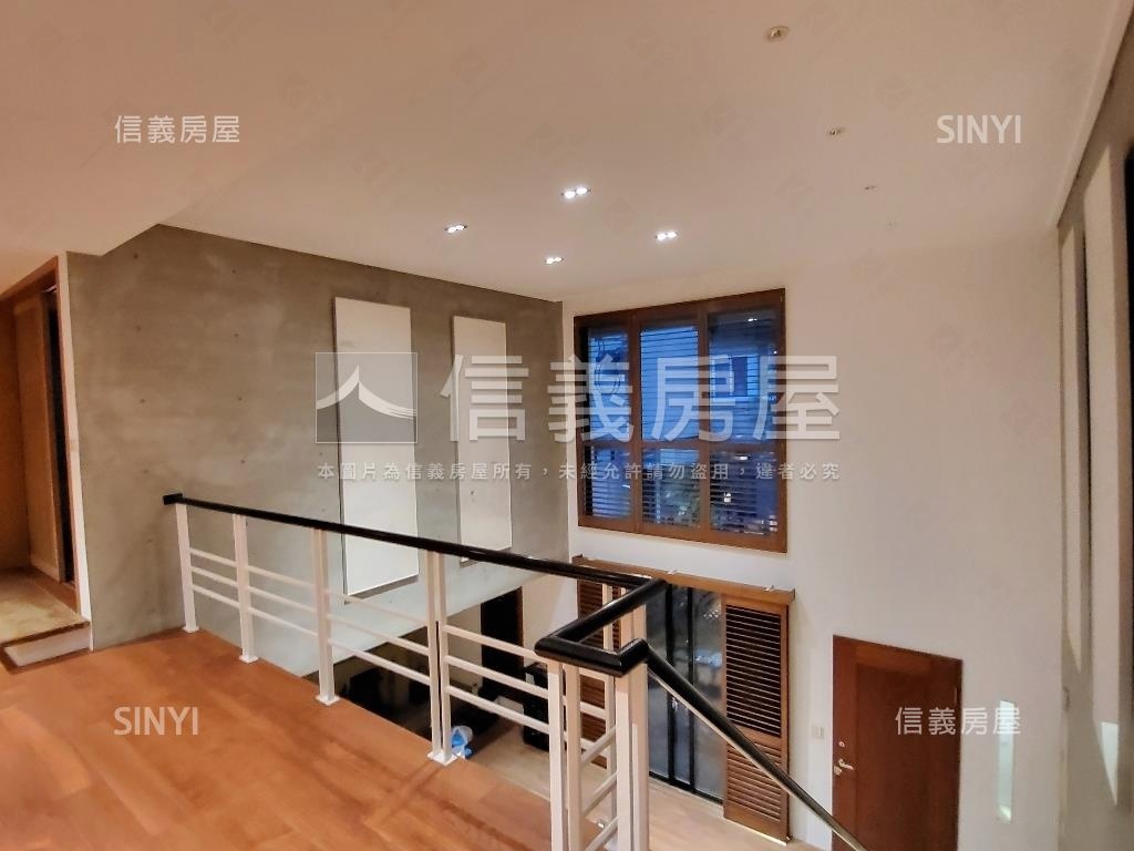 獨棟挑高景觀庭園別墅房屋室內格局與周邊環境