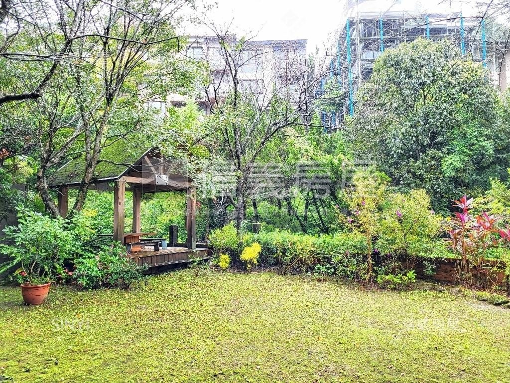 獨棟挑高景觀庭園別墅房屋室內格局與周邊環境