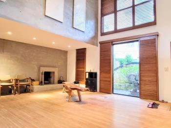 獨棟挑高綠意庭園別墅