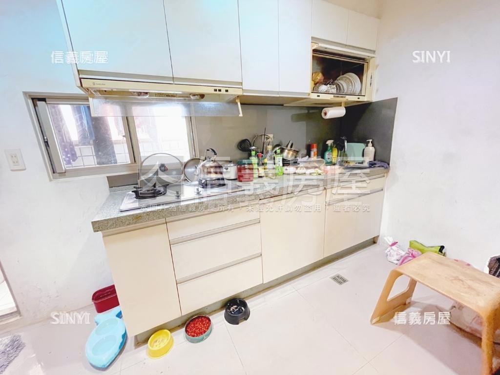 專任萬大土城成家兩房房屋室內格局與周邊環境