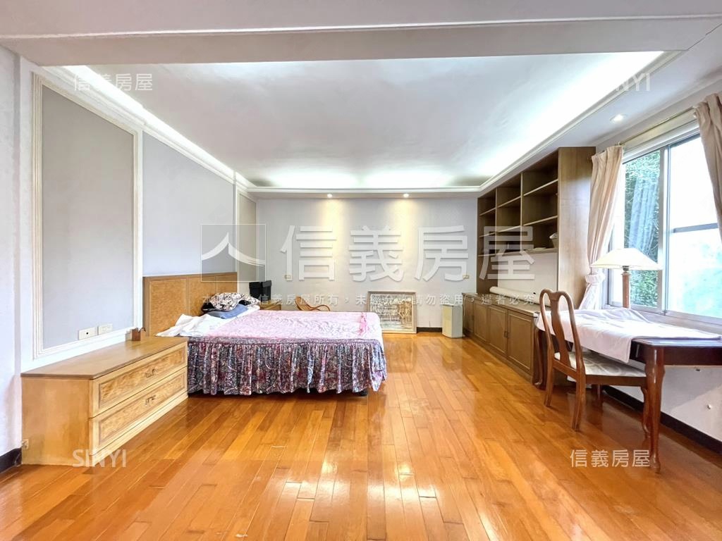 北宜山莊氣派透天房屋室內格局與周邊環境