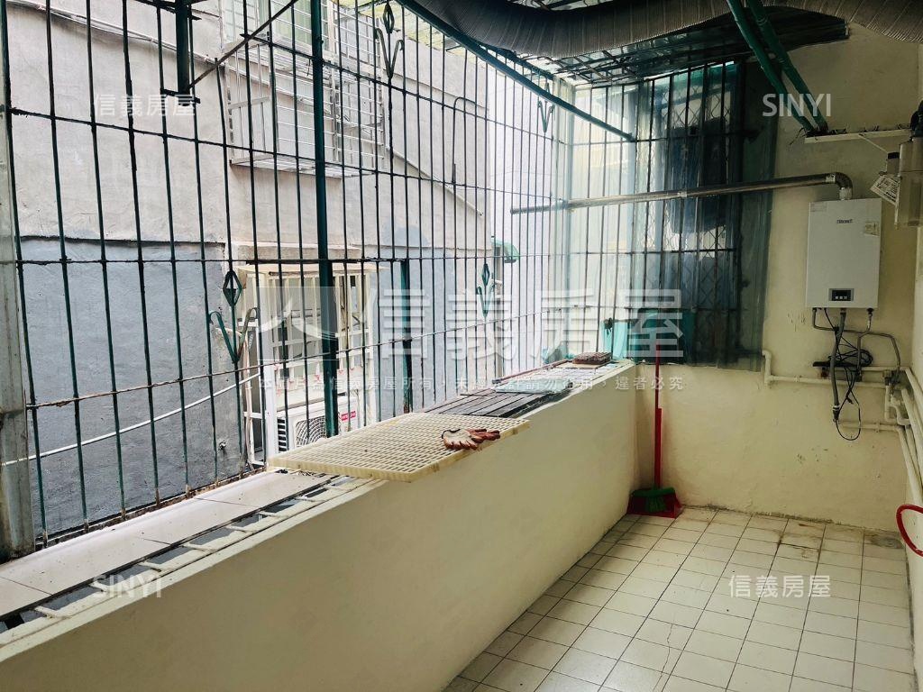 機能讚！近捷運公寓三樓房屋室內格局與周邊環境