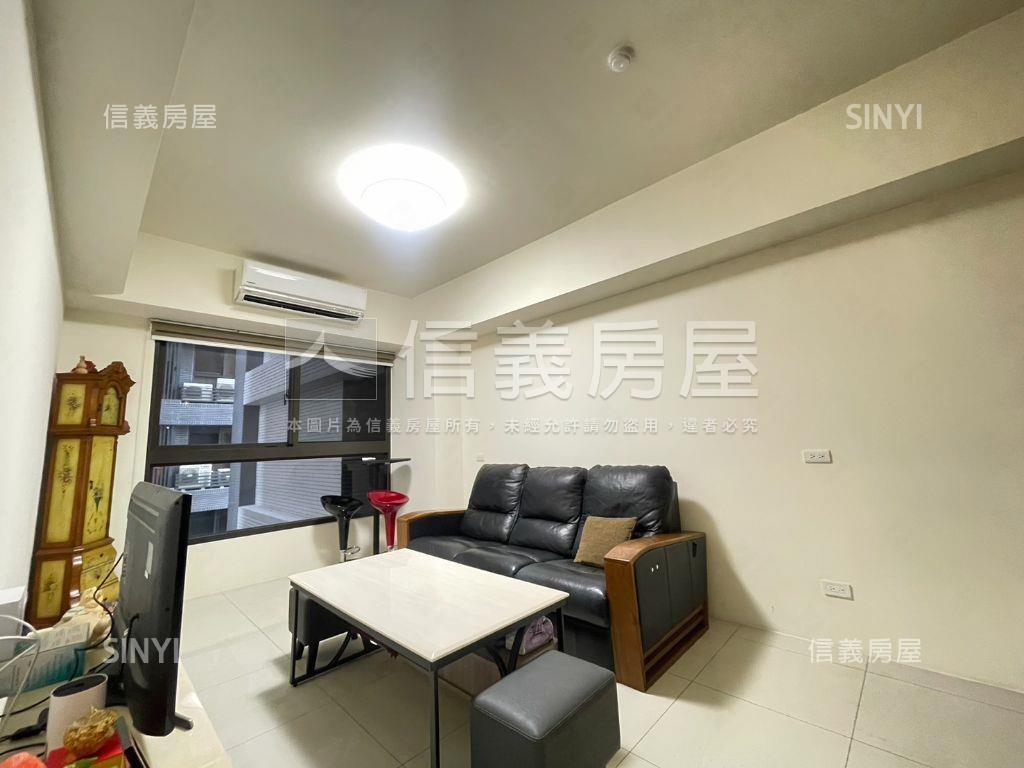 小港３年衛浴開窗質感兩房房屋室內格局與周邊環境