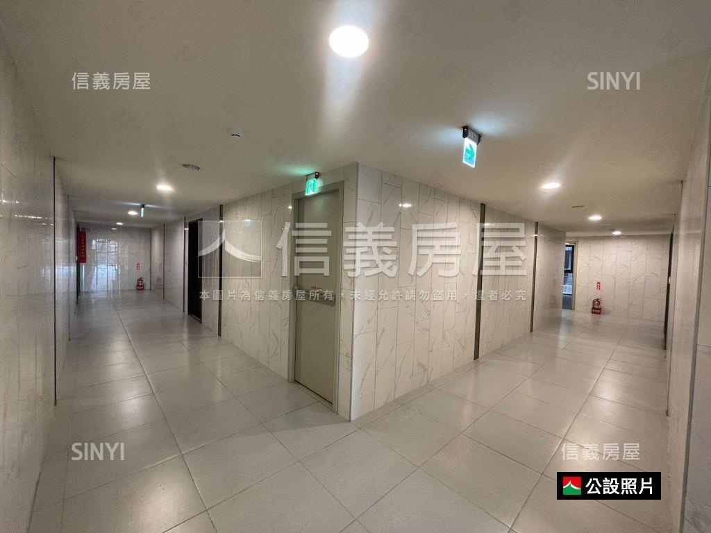 小港３年衛浴開窗質感兩房房屋室內格局與周邊環境