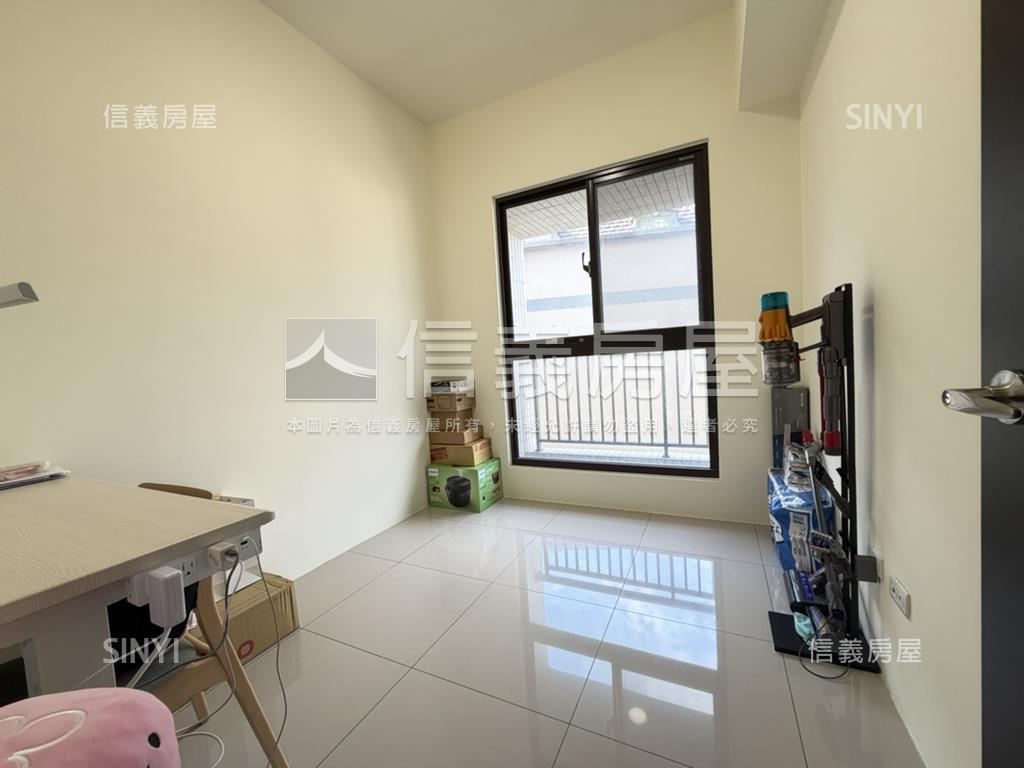 內壢輕屋齡稀有三房車位房屋室內格局與周邊環境