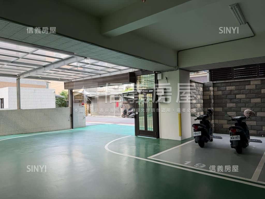 內壢輕屋齡稀有三房車位房屋室內格局與周邊環境