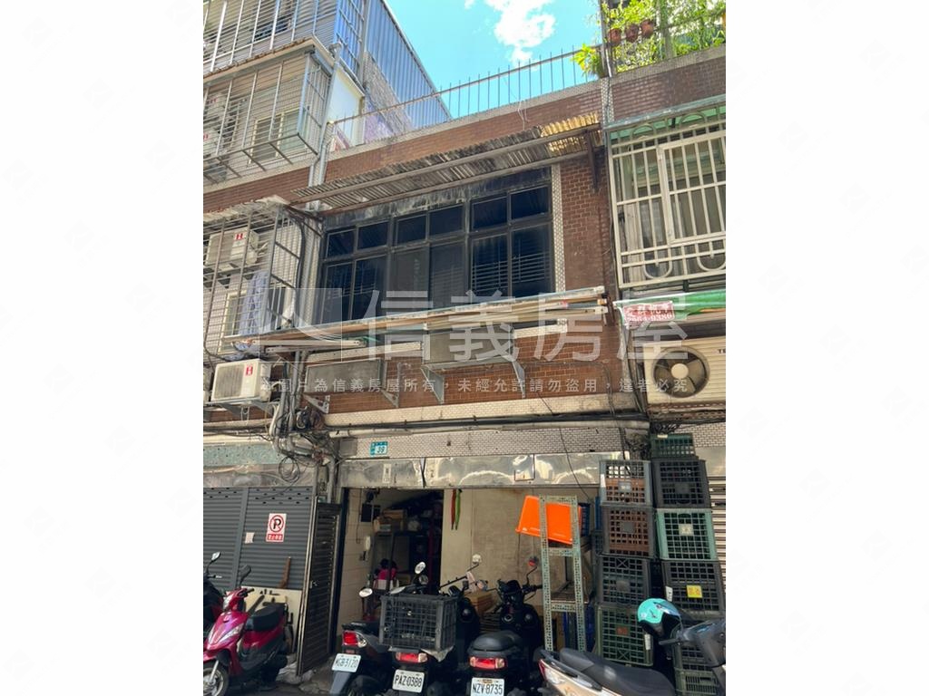 府中站黃金黑土透天房屋室內格局與周邊環境