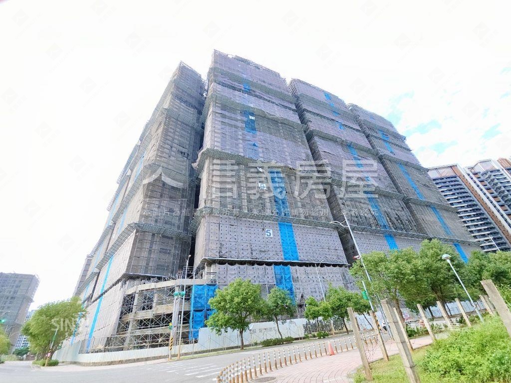 禾悅花園邊間３房房屋室內格局與周邊環境