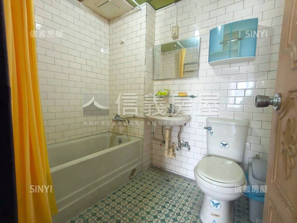 文化中心邊間２房２衛華廈房屋室內格局與周邊環境