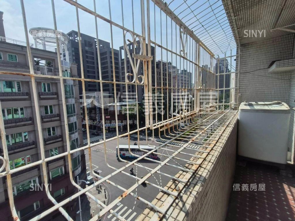 文化中心邊間２房２衛華廈房屋室內格局與周邊環境