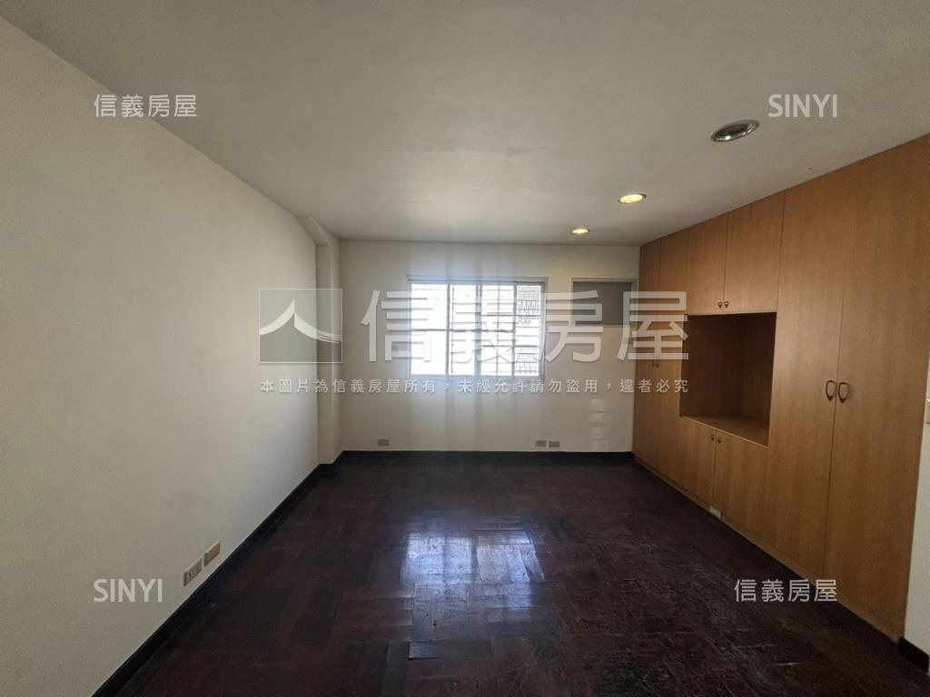 新北投稀有國泰透天讚房屋室內格局與周邊環境
