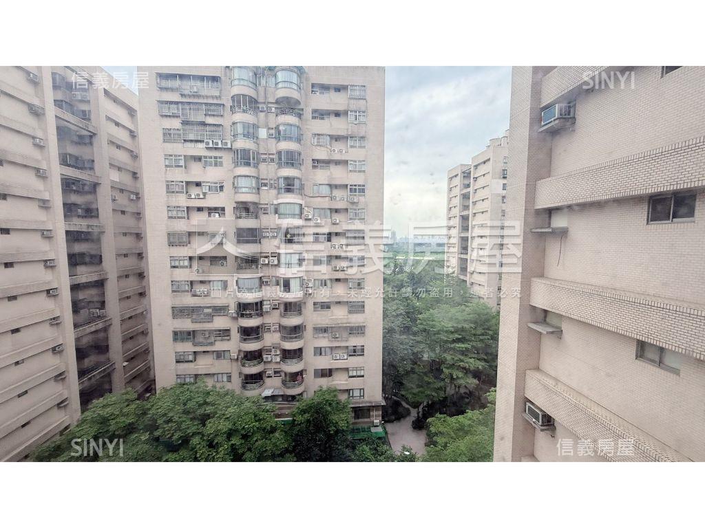 大鵬華城樹海美高樓房屋室內格局與周邊環境