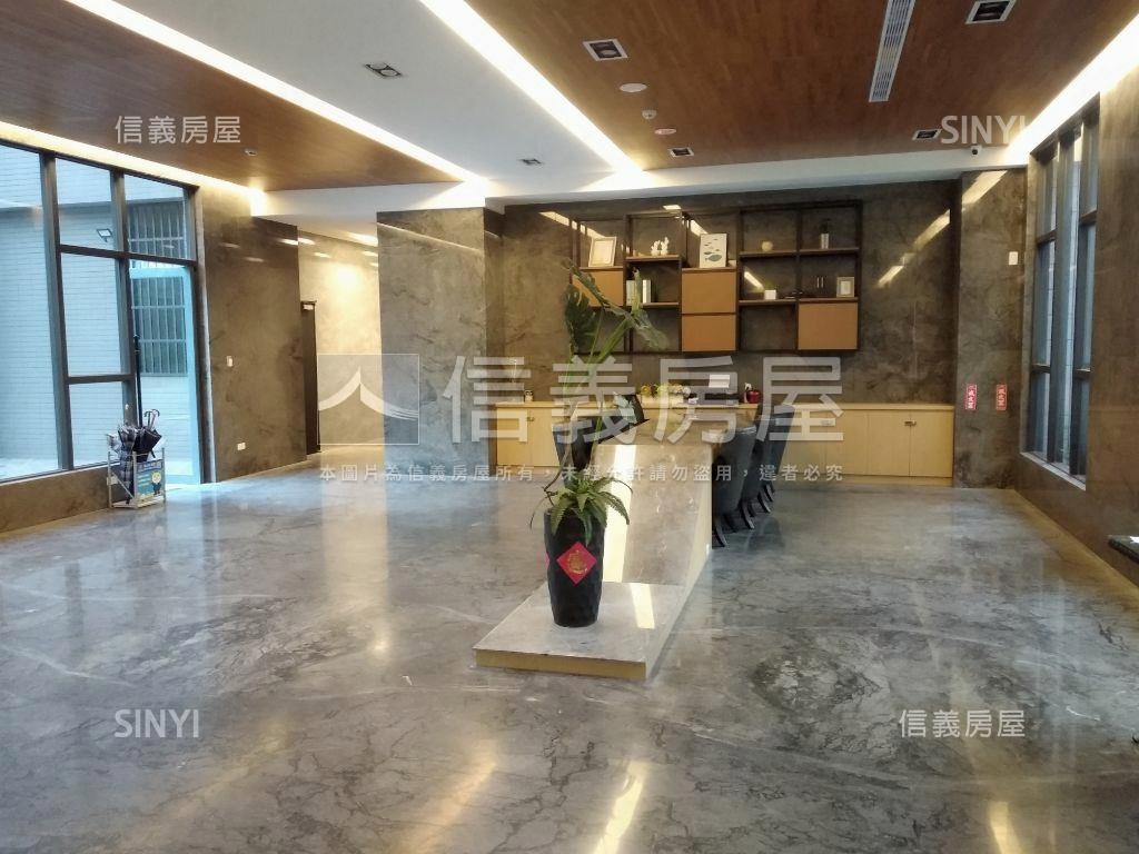 昕天地２房平面車位房屋室內格局與周邊環境