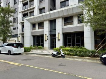 昕天地２房平面車位