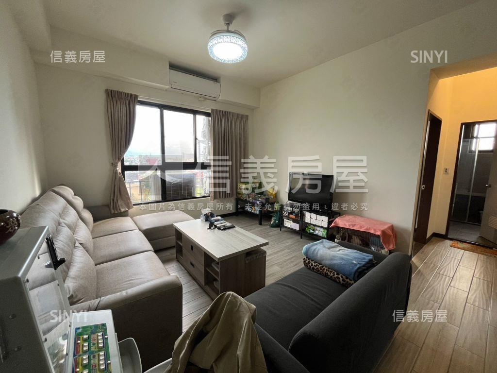 真綻豪景大三房車位房屋室內格局與周邊環境