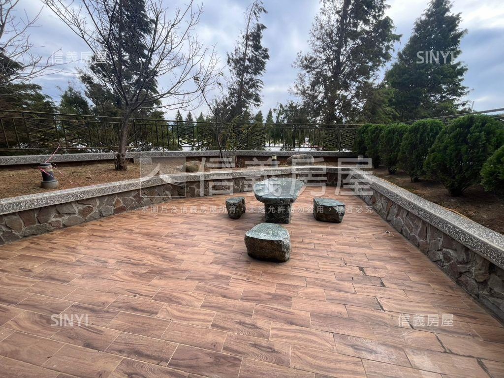 真綻豪景大三房車位房屋室內格局與周邊環境