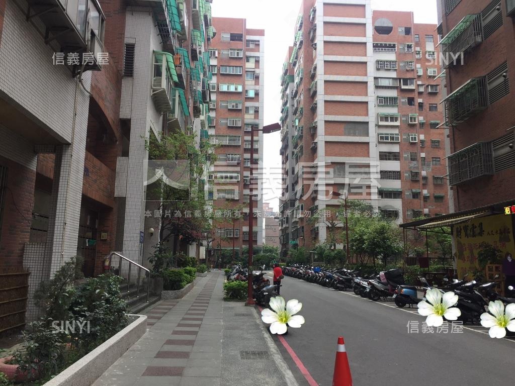 稀有✰陸光重新整理大三房房屋室內格局與周邊環境