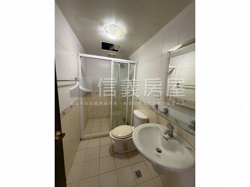 台北好境三房車位房屋室內格局與周邊環境