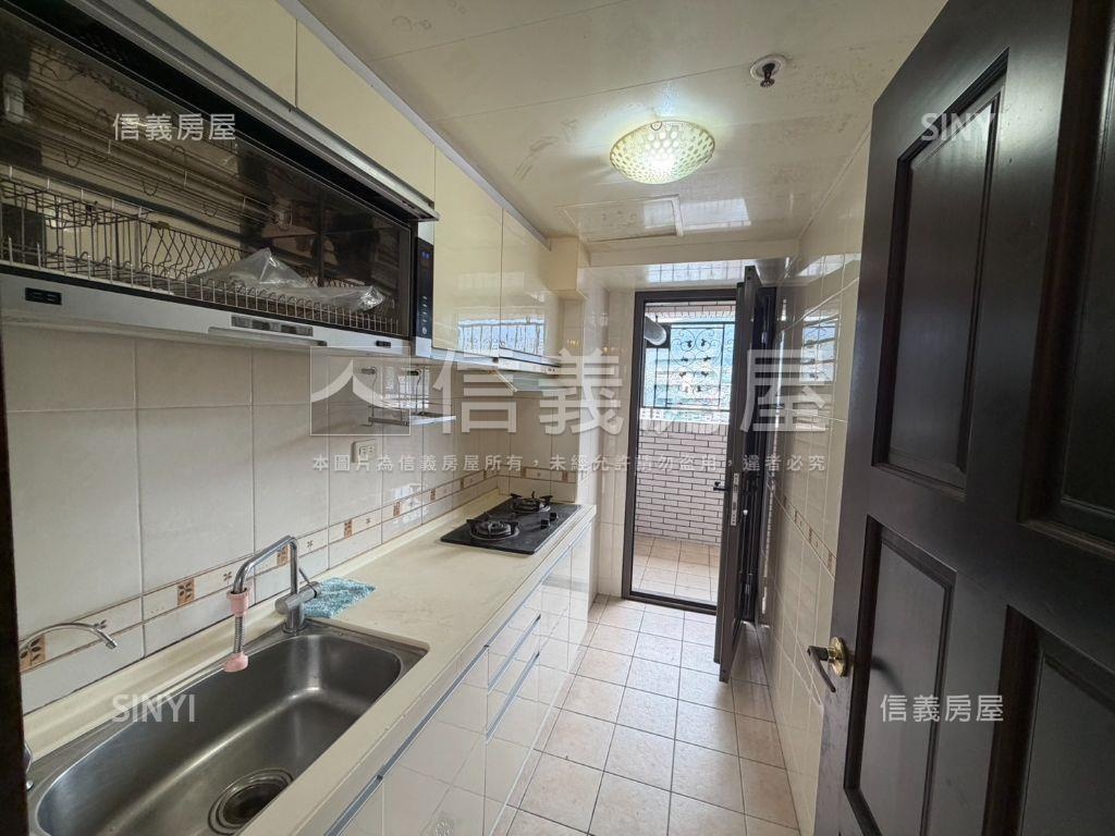 台北好境三房車位房屋室內格局與周邊環境