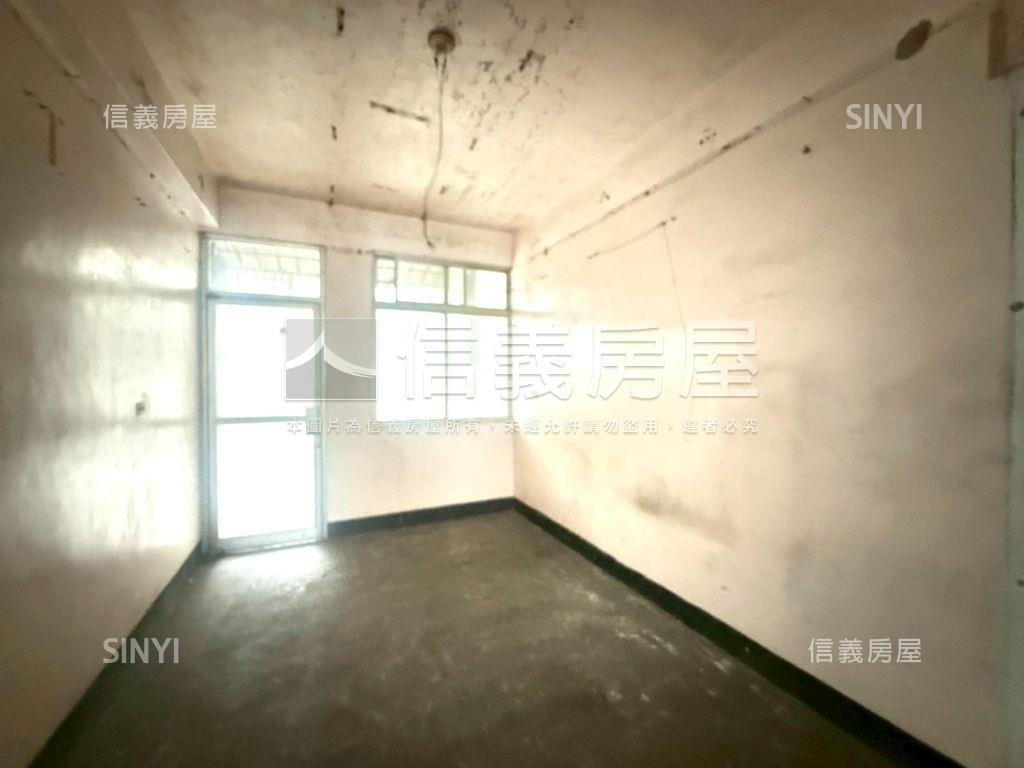 低總價楊梅國小旁美透天房屋室內格局與周邊環境